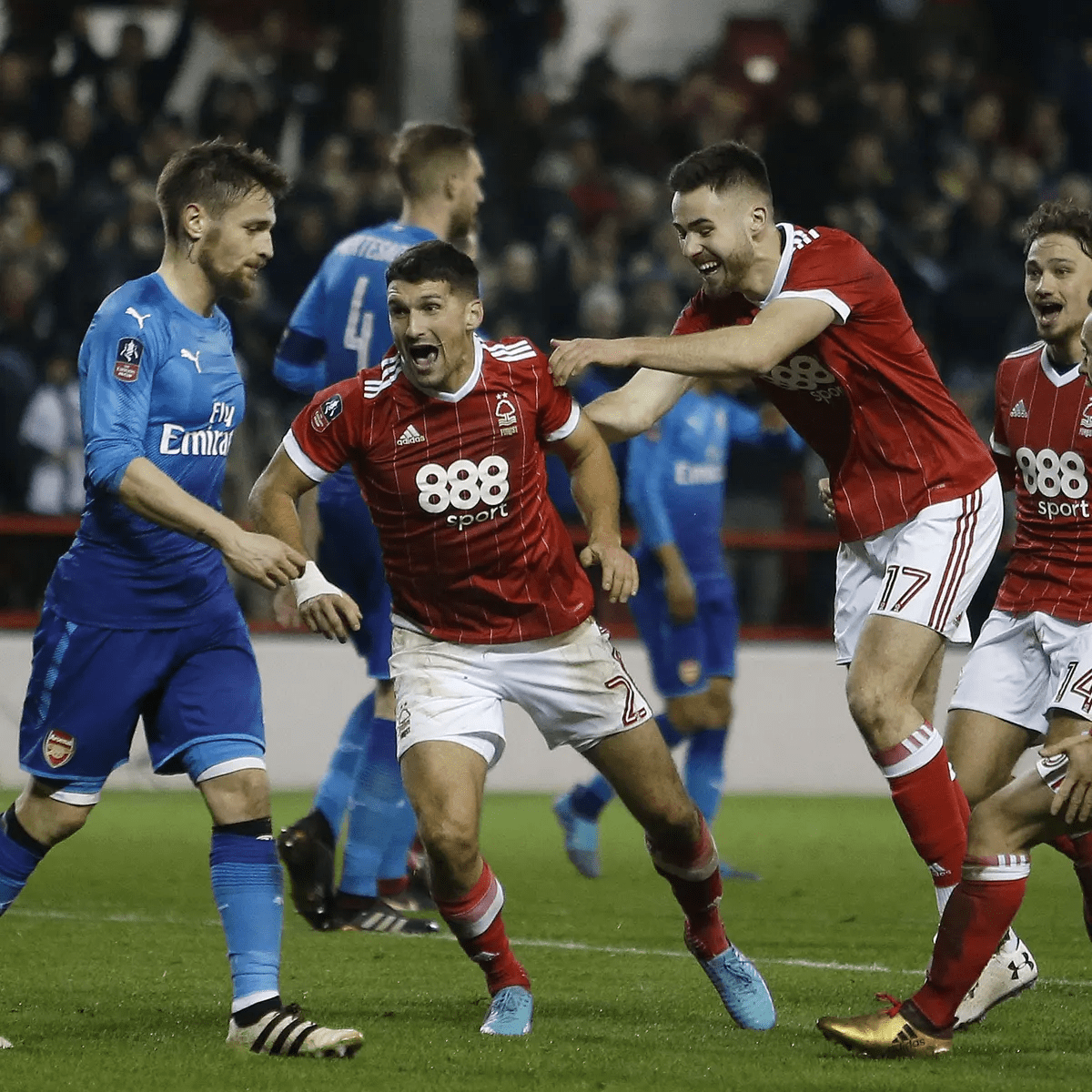 不仅帮助球 不仅帮助球